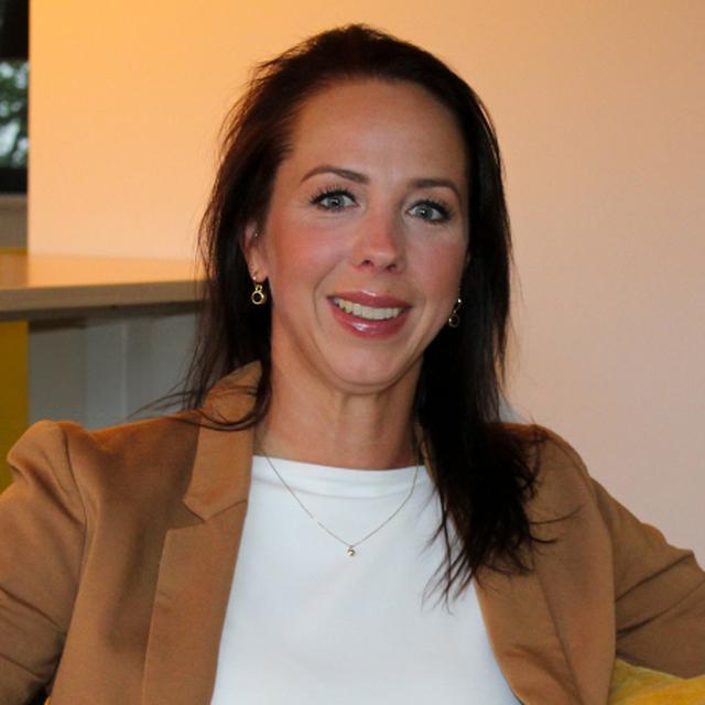 Pasfoto Esmée Dekkers-van Berlo